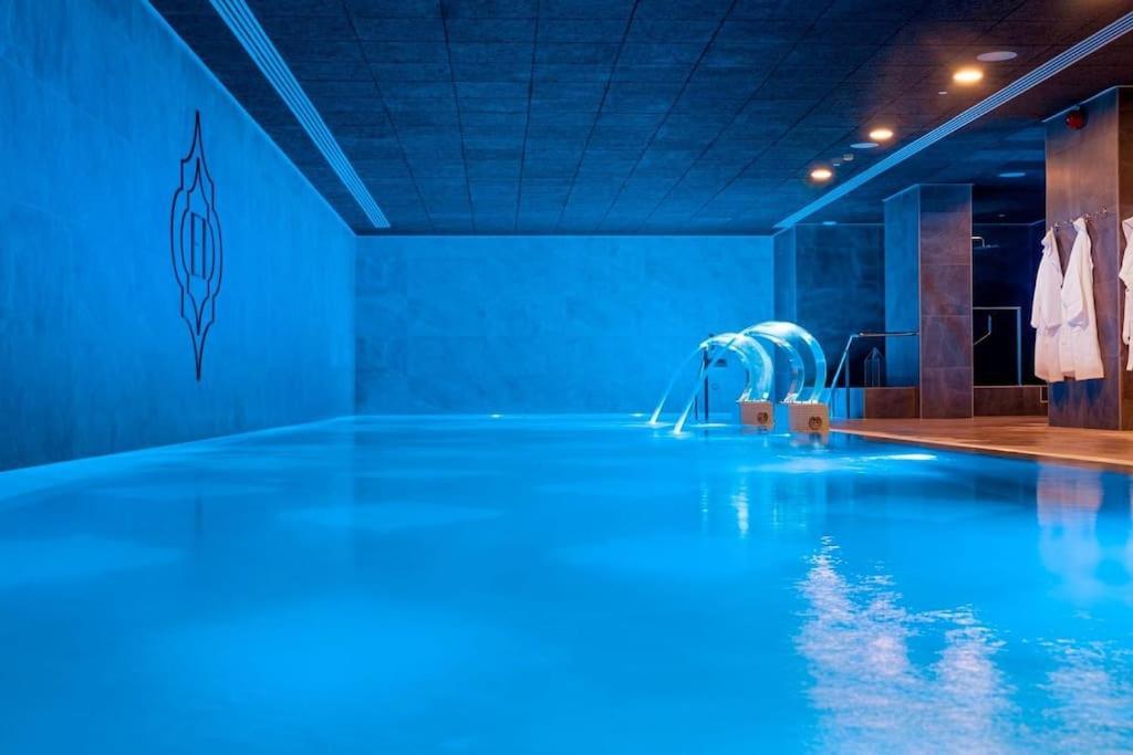 Luxury Sunrise Beach And Oceanview Room With Balcony Gibraltar Luaran gambar