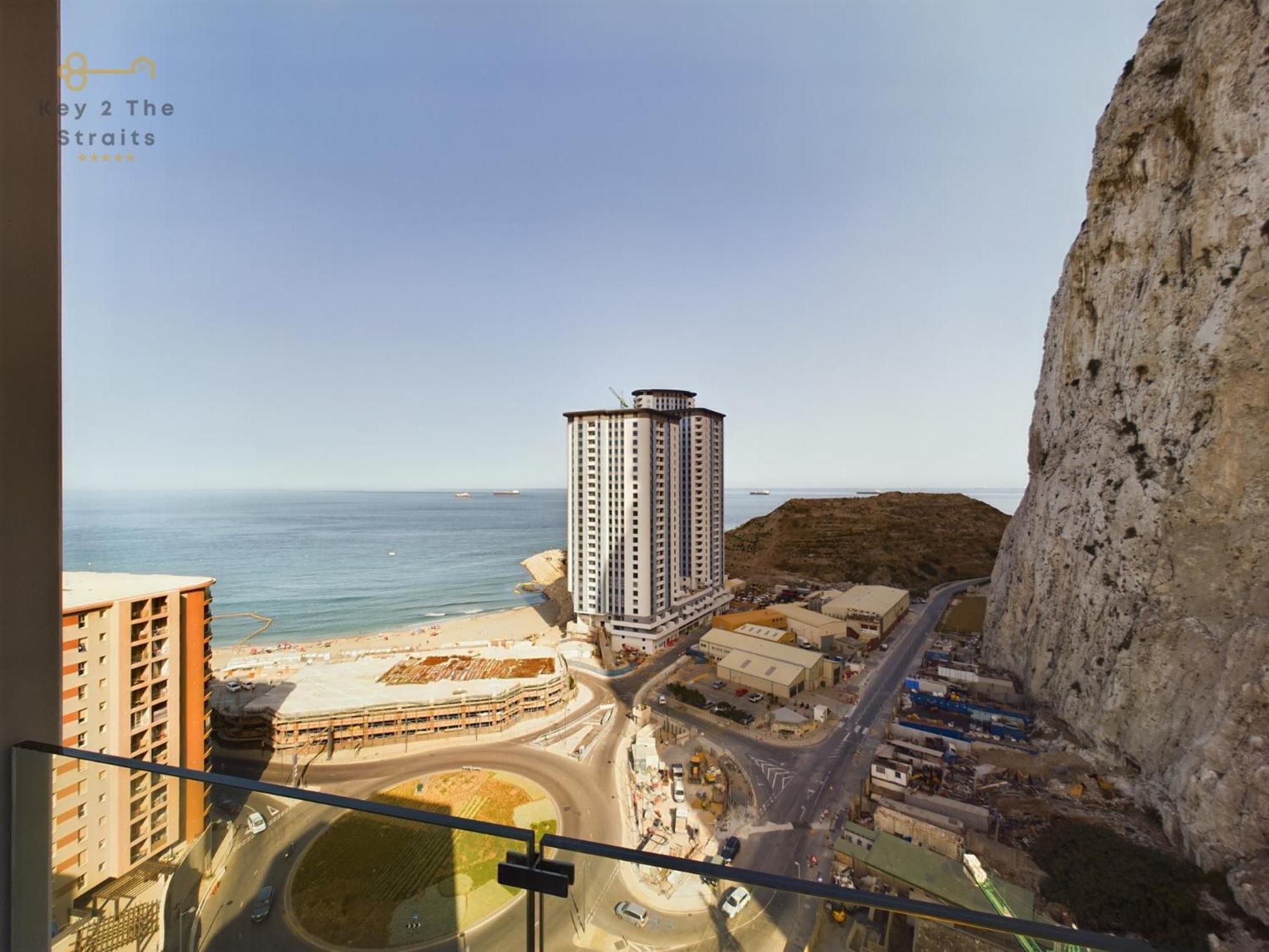 Luxury Sunrise Beach And Oceanview Room With Balcony Gibraltar Luaran gambar