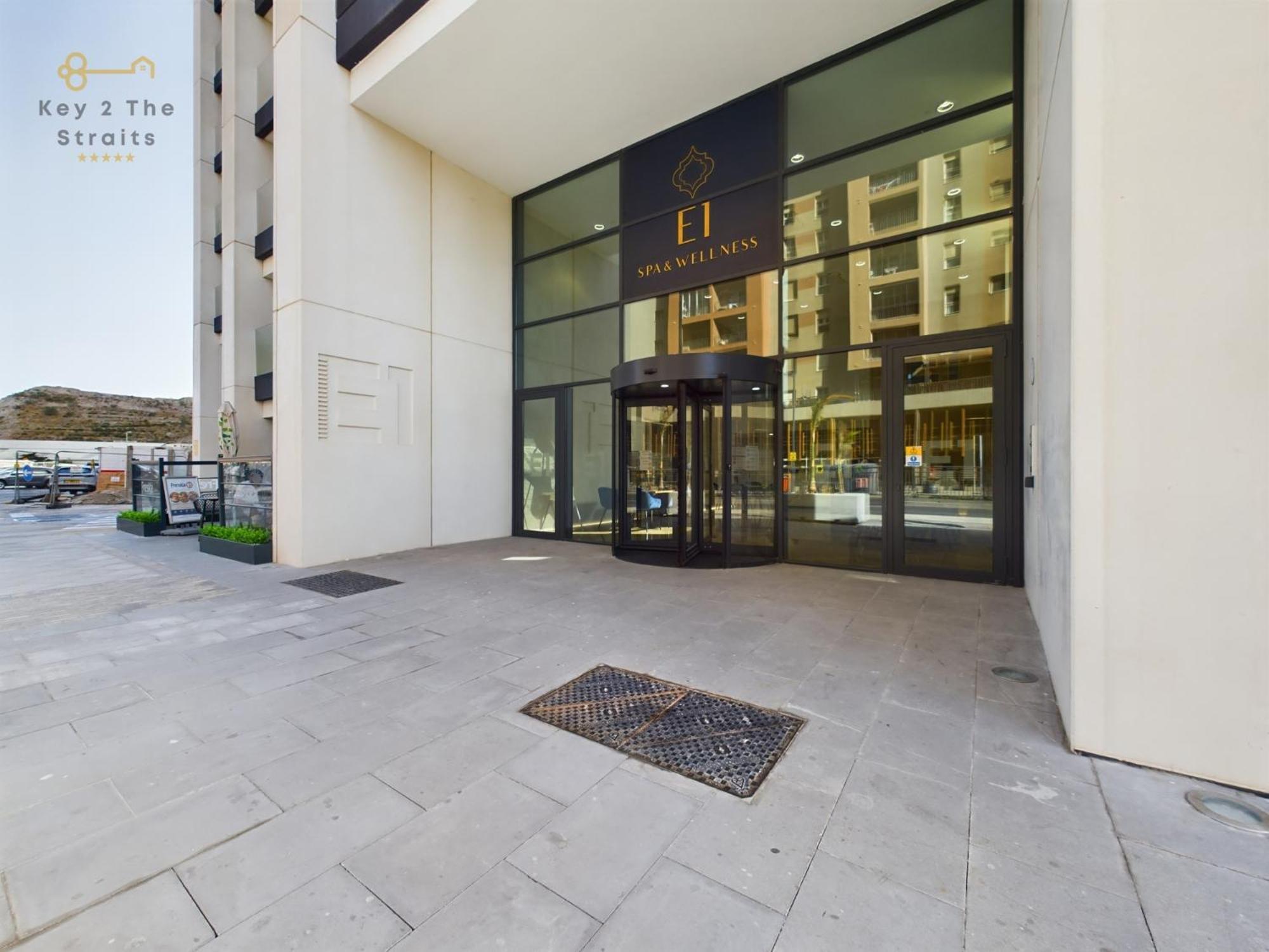 Luxury Sunrise Beach And Oceanview Room With Balcony Gibraltar Luaran gambar