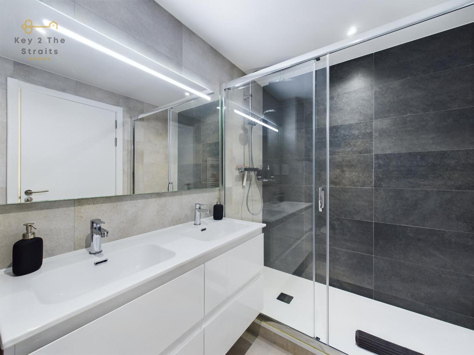 Luxury Sunrise Beach And Oceanview Room With Balcony Gibraltar Luaran gambar