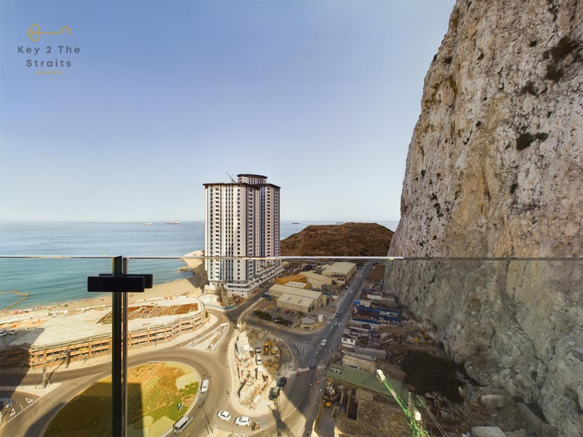 Luxury Sunrise Beach And Oceanview Room With Balcony Gibraltar Luaran gambar